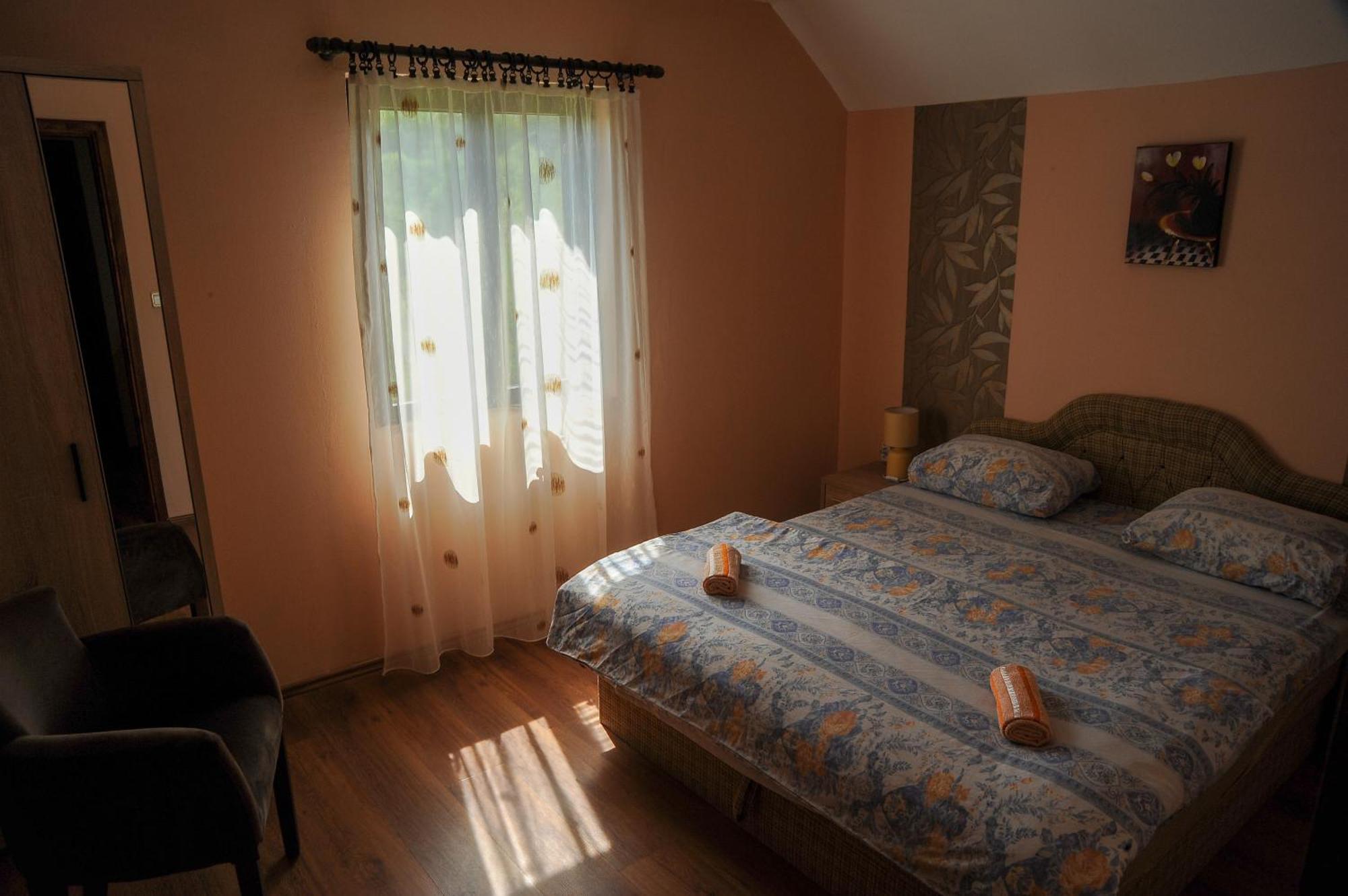 Lovcen4Me Villa Cetinje Exteriör bild