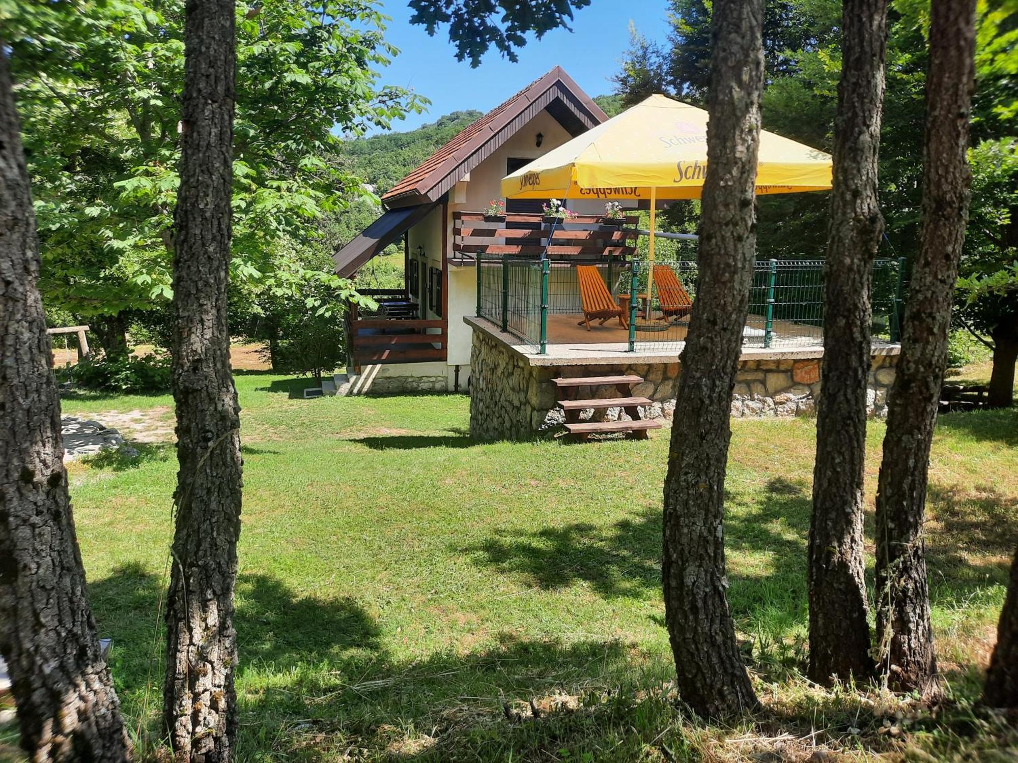 Lovcen4Me Villa Cetinje Exteriör bild
