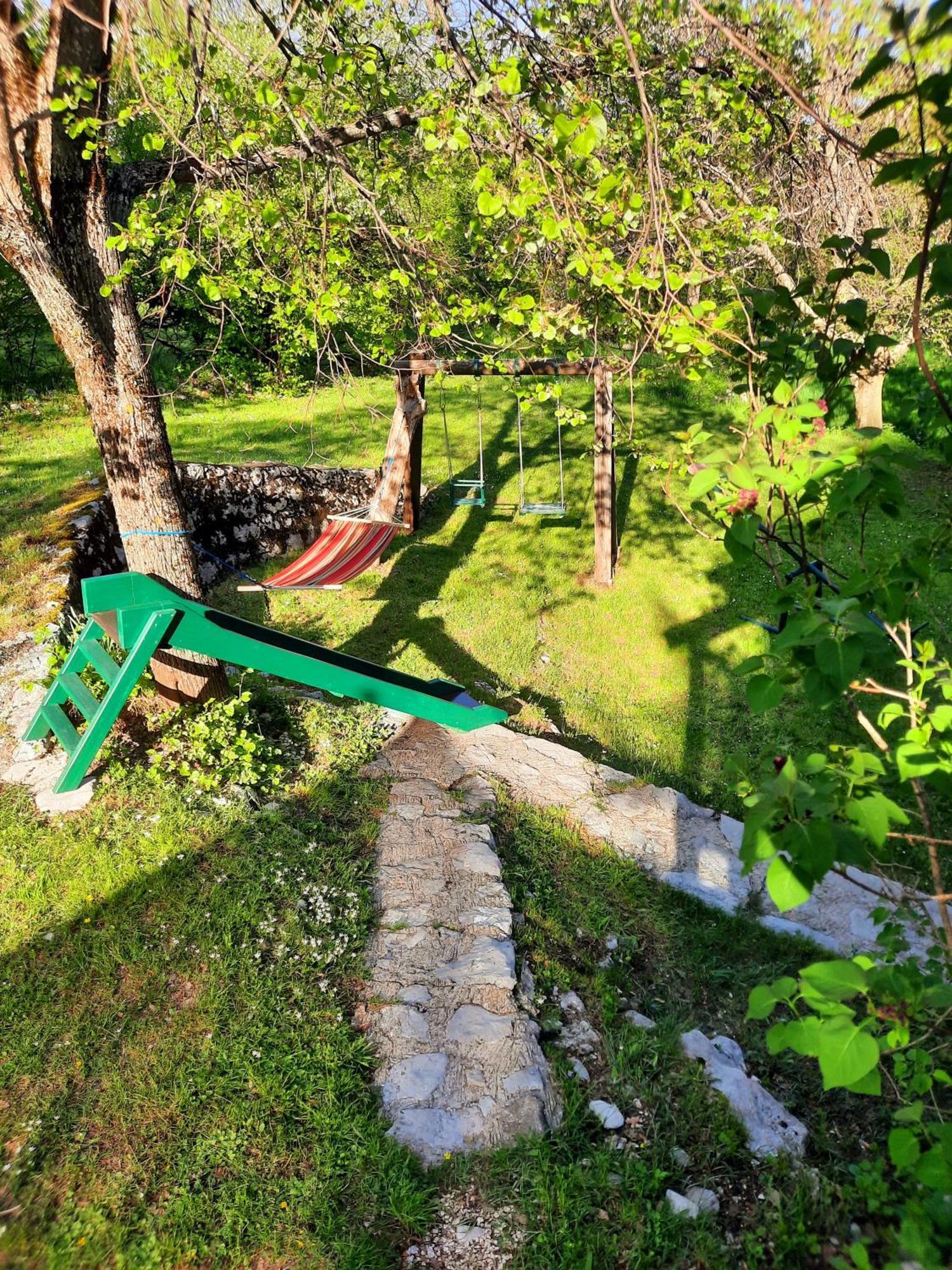 Lovcen4Me Villa Cetinje Exteriör bild